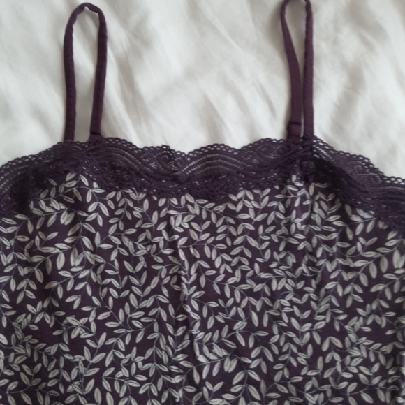 3 Tank Tops for Sale - Picture 6 of 7